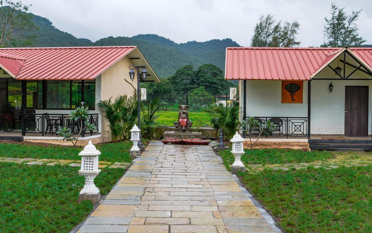 Ninad Homestays Karjat Esterno foto