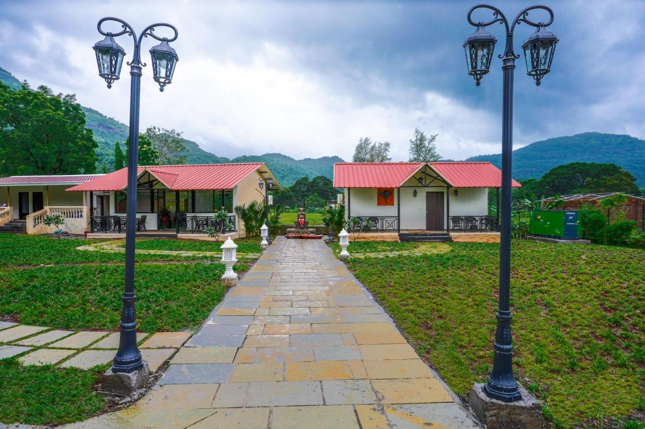 Ninad Homestays Karjat Esterno foto