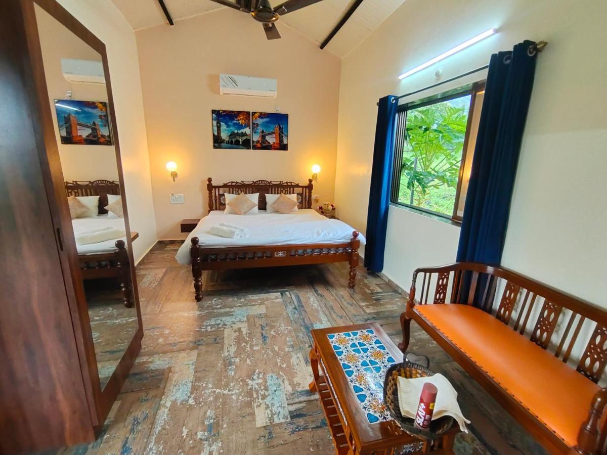 Ninad Homestays Karjat Esterno foto